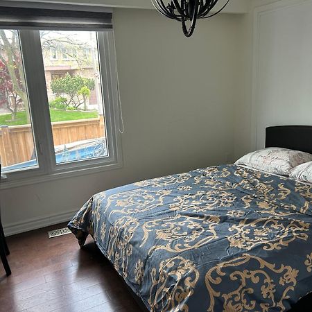 Отель Kenhouse Торонто Экстерьер фото